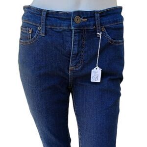 576823...St. John's Bay Straight leg Jeans Size 4, W28" 30"Inseam 9"Rise